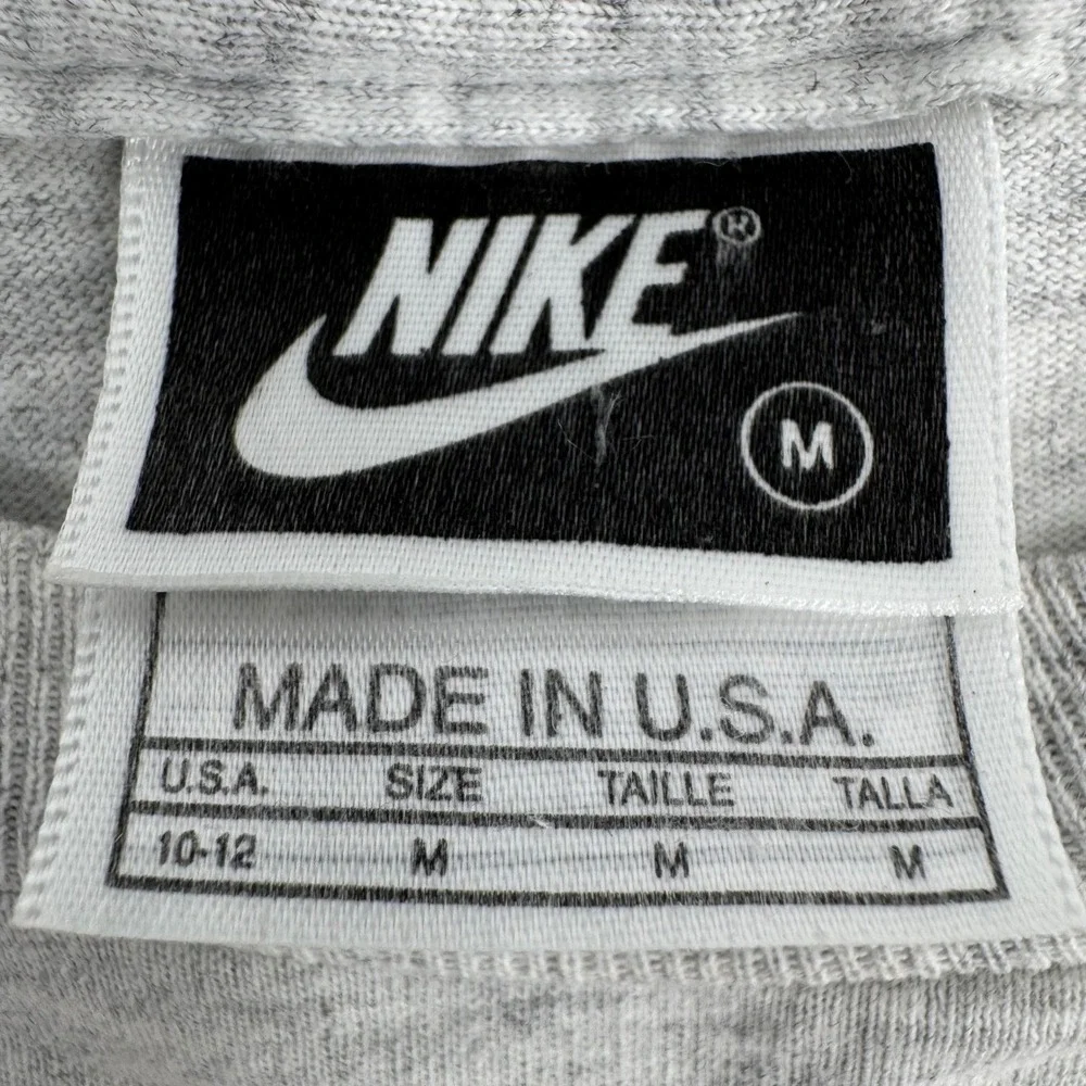 Nike note fit neckline